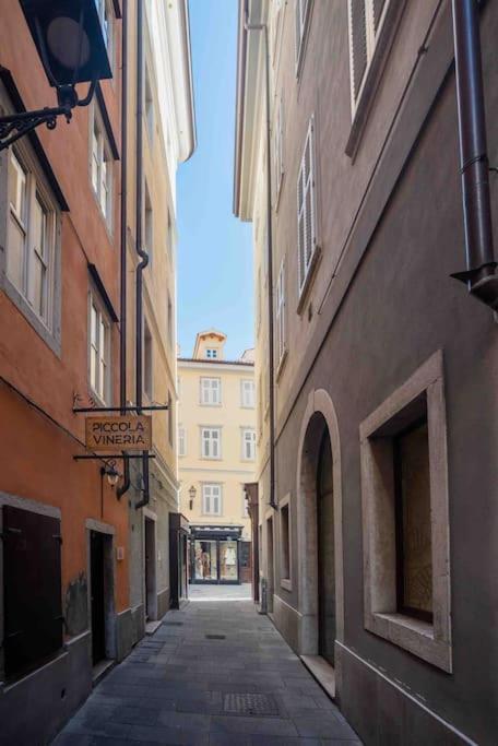 Torretta10 - Studio Apartment Triest Exterior foto